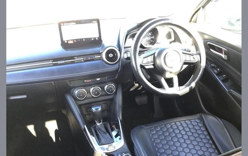 Used Mazda 2 Inclusive 116 HP (85 kW) 2023 Silver Hatchback