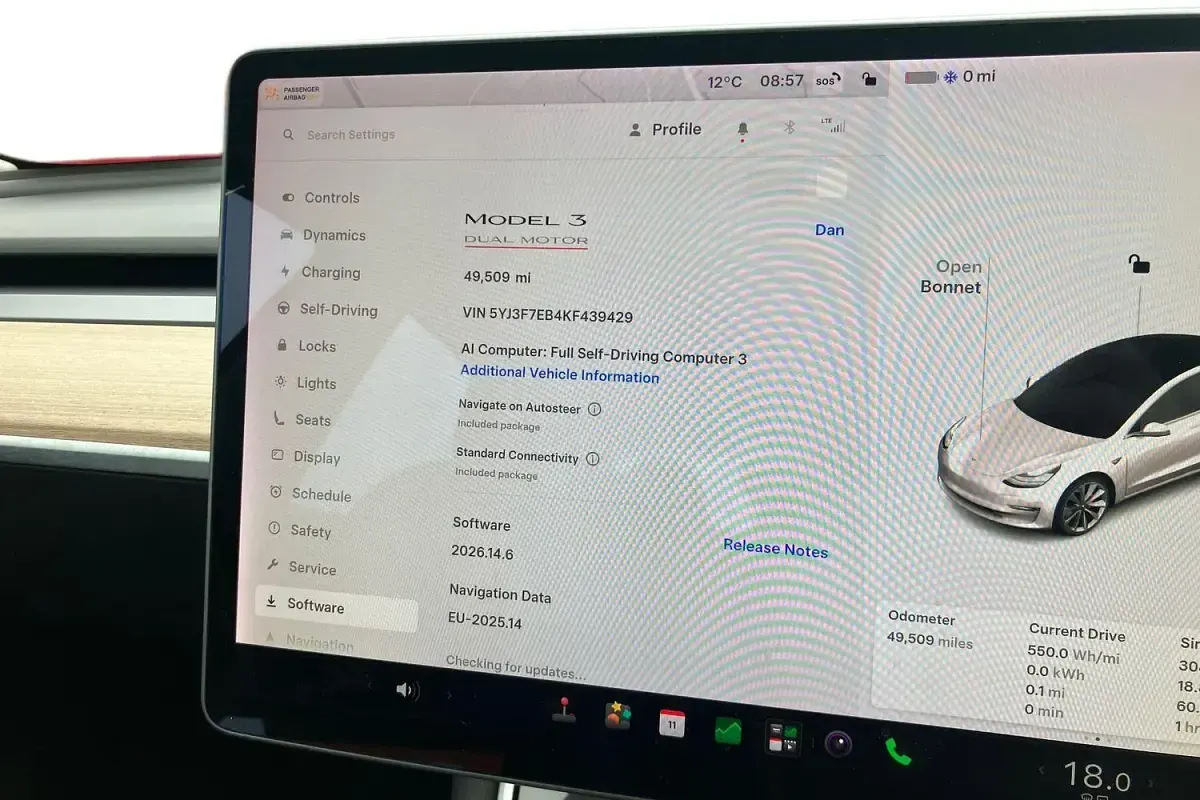 Used Tesla Model 3 Performance 82 kW (112 HP) 2019 White Sedan