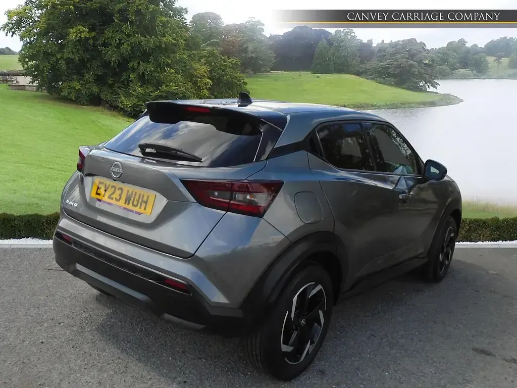 Used Nissan Juke N-Connecta 114 HP (83 kW) 2023 Grey SUV