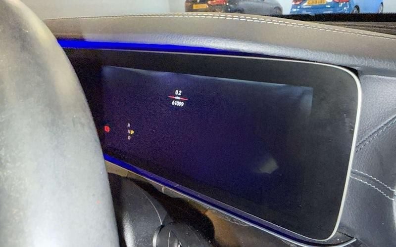 Used Mercedes E220 AMG line 194 HP (142 kW) 2019 Sedan