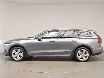 Used Volvo V60 CC 190 HP (139 kW) 2019 Grey Estate