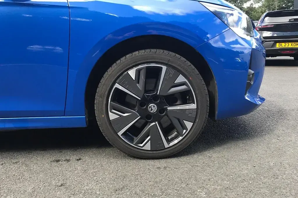 Used Vauxhall Corsa-e SRi 100 kW (136 HP) 2021 Blue Hatchback