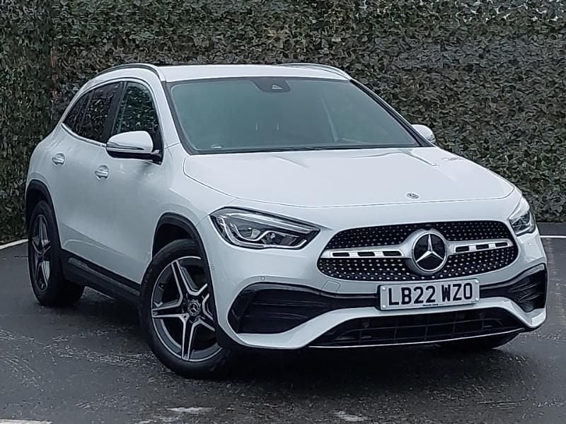 Used Mercedes GLA180 AMG Line Premium 136 HP (100 kW) 2022 White SUV