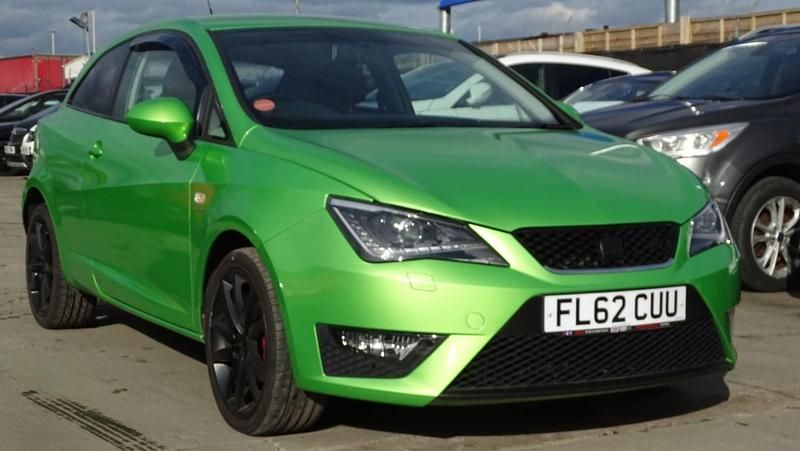 Usado Seat Ibiza FR 2012 Verde Citadino