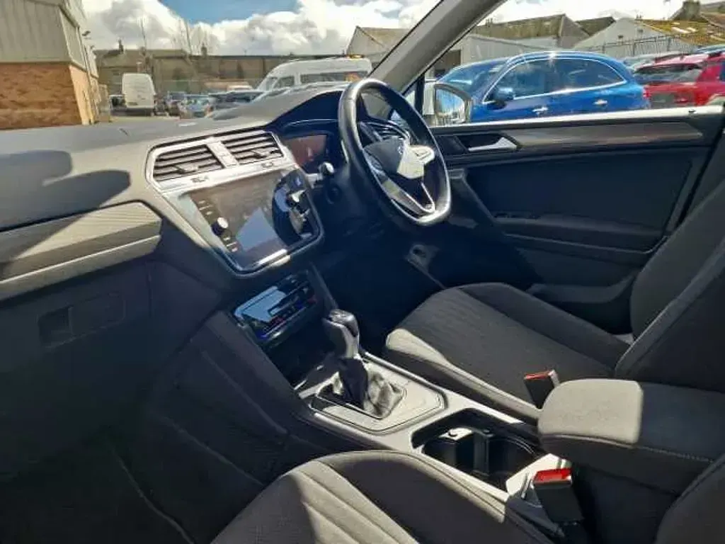 Używany VW Tiguan Allspace 150 KM (110 kW) 2022 SUV