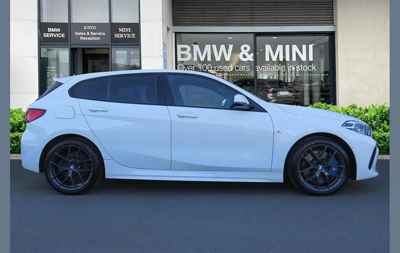 Used BMW 120 M Sport 187 HP (137 kW) 2023 White Hatchback