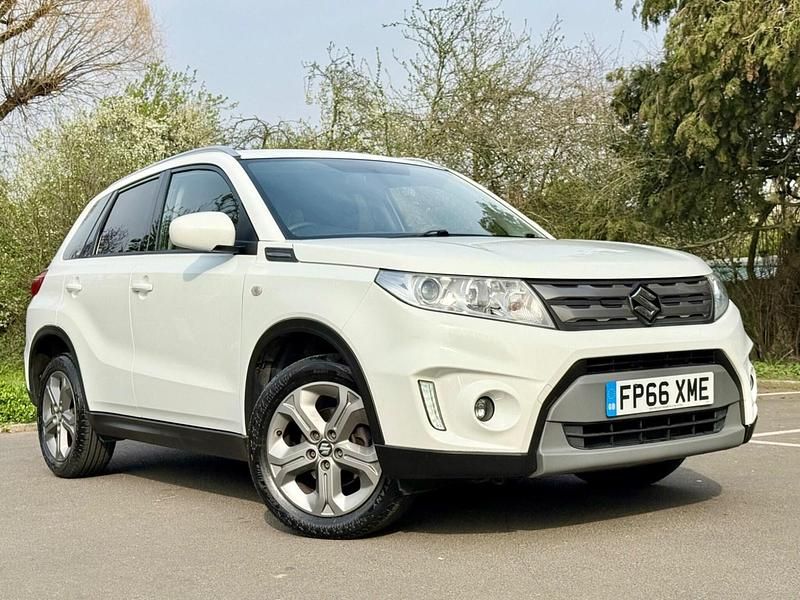 Second-hand Suzuki Vitara SZ-T 120 CP (88 kW) 2016 Alb SUV