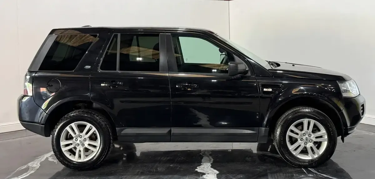 Used Land Rover Freelander 2 S 150 HP (110 kW) 2013 Black SUV