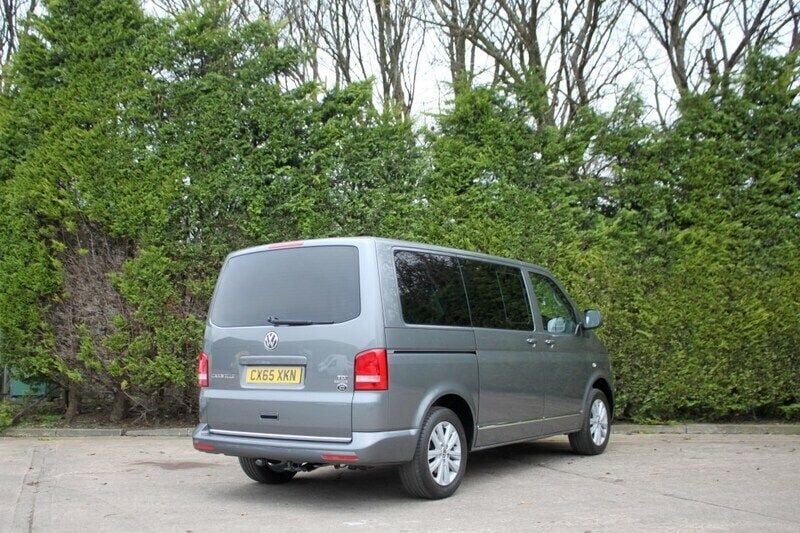 Used VW Caravelle Executive 138 HP (101 kW) 2015 Grey MPV