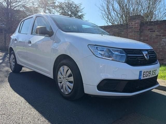 Used Dacia Sandero Essentiel 75 HP (55 kW) 2019 Hatchback