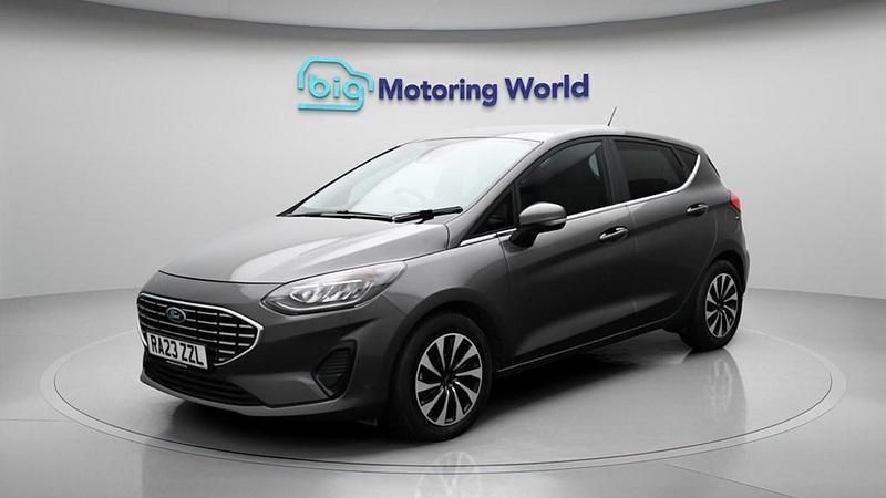 Used Ford Fiesta Titanium 125 HP (91 kW) 2023 Grey Hatchback