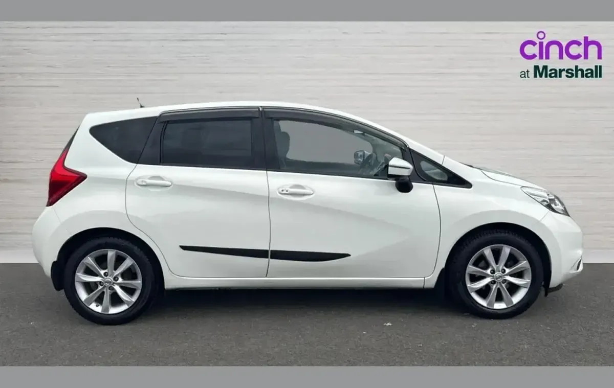 Used Nissan Note S 96 HP (70 kW) 2017 White Hatchback