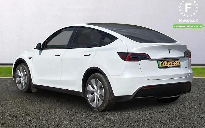 Used Tesla Model Y Long Range AWD 286 kW (389 HP) 2025 SUV