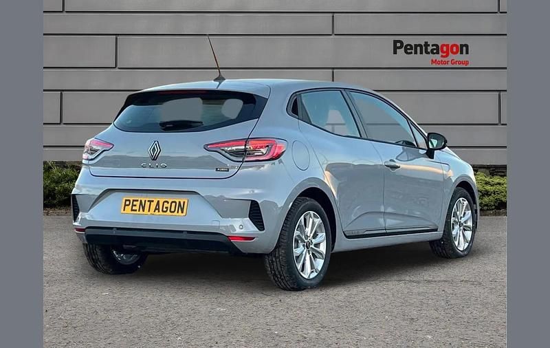 New Renault Clio V Evolution 140 HP (102 kW) 2025 Other Hatchback