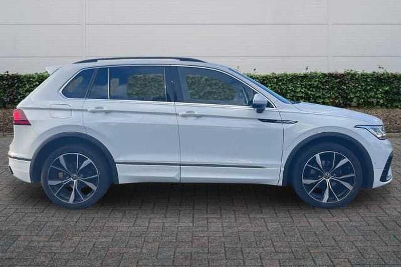 Used VW Tiguan R-line 150 HP (110 kW) 2023 White SUV
