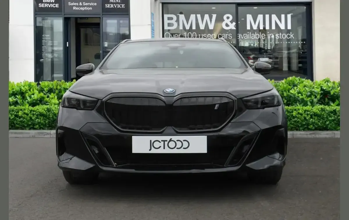Used BMW i5 M Sport 250 kW (340 HP) 2025 Black Estate