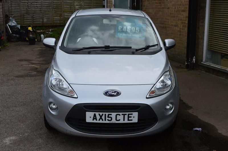 Gebraucht Ford Ka Zetec 69 PS (50 kW) 2015 Silber Kleinwagen