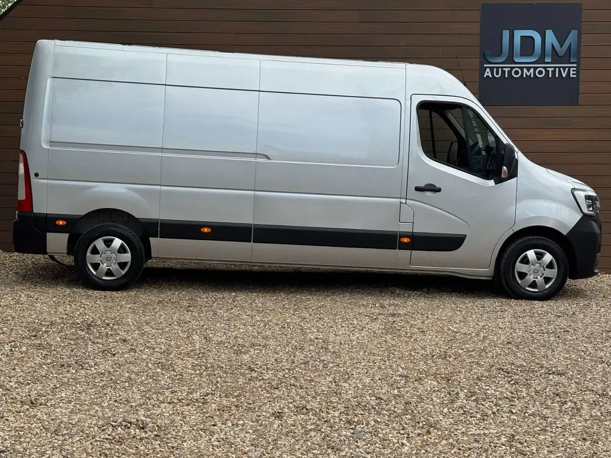 Used Renault Master Business 2023 Grey MPV