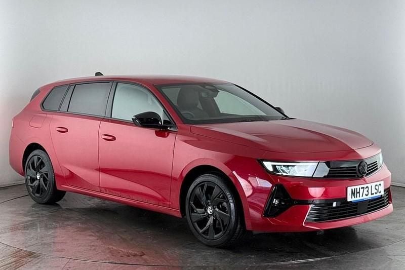 Red Used 2024 Vauxhall Astra Estate | £19,050 (Good price) - Image 1/1