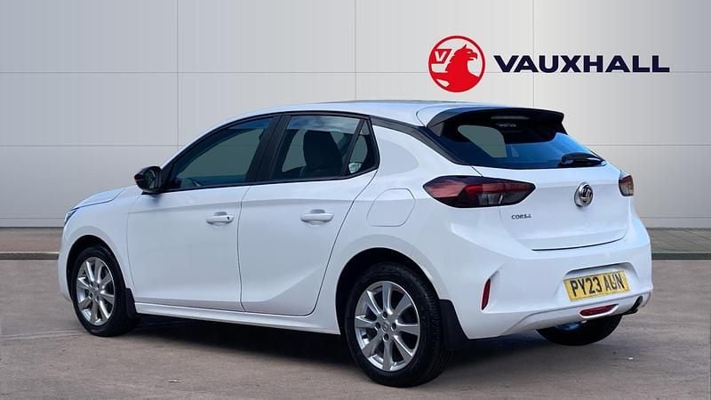 Second-hand Vauxhall Corsa Design Edition 101 CP (74 kW) 2023 Alb Hatchback