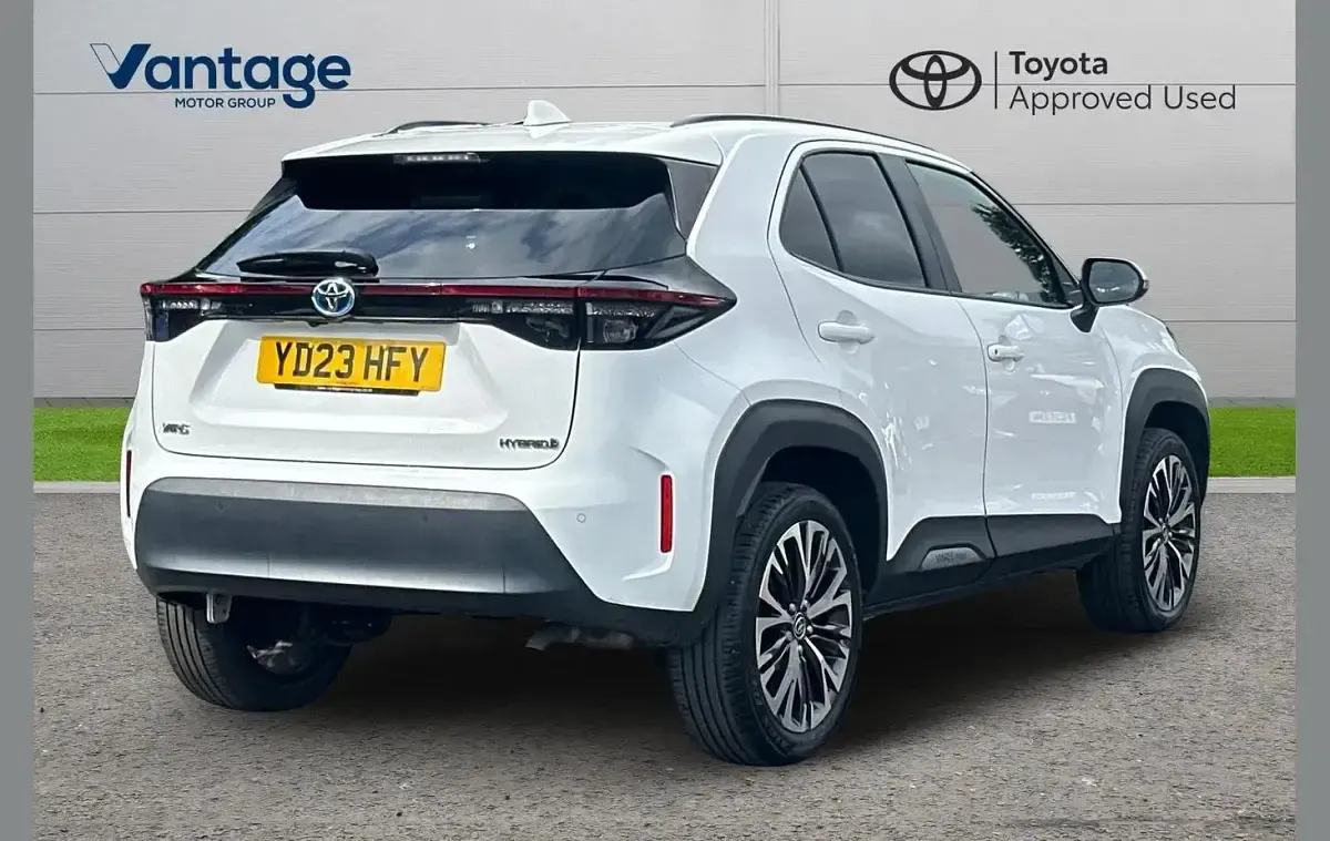 Used Toyota Yaris Cross 113 HP (83 kW) 2023 White SUV
