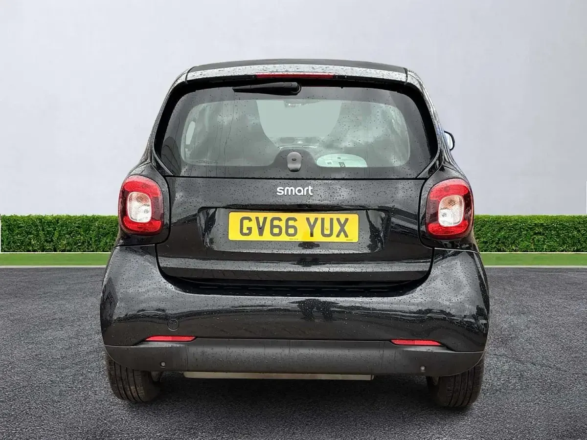Used Smart ForTwo Coupé Passion 71 HP (52 kW) 2017 Black Coupe