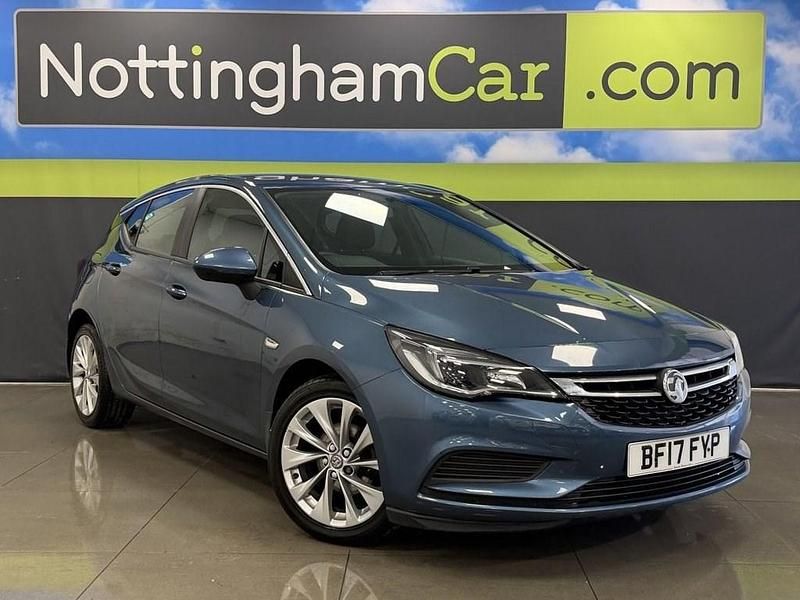 Usado Vauxhall Astra 125 CV (91 kW) 2017 Azul Utilitario
