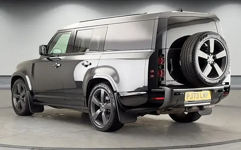 Used Land Rover Defender S 300 HP (220 kW) 2023 Carpathian grey SUV