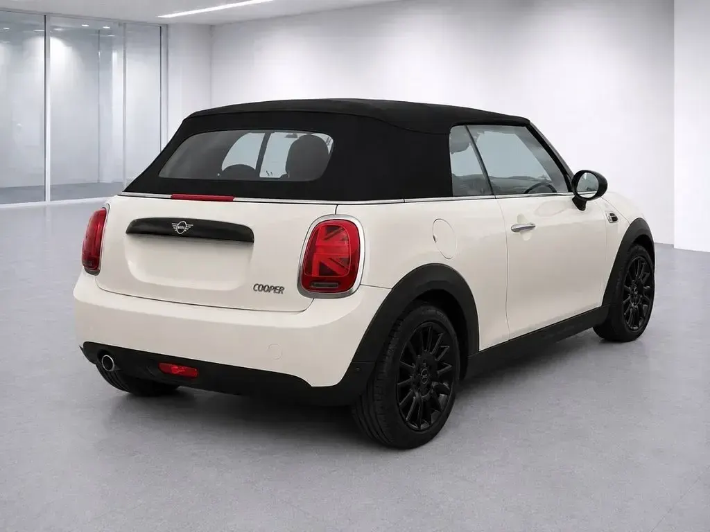 Used Mini Cooper Cabriolet 136 HP (100 kW) 2018 White Cabriolet
