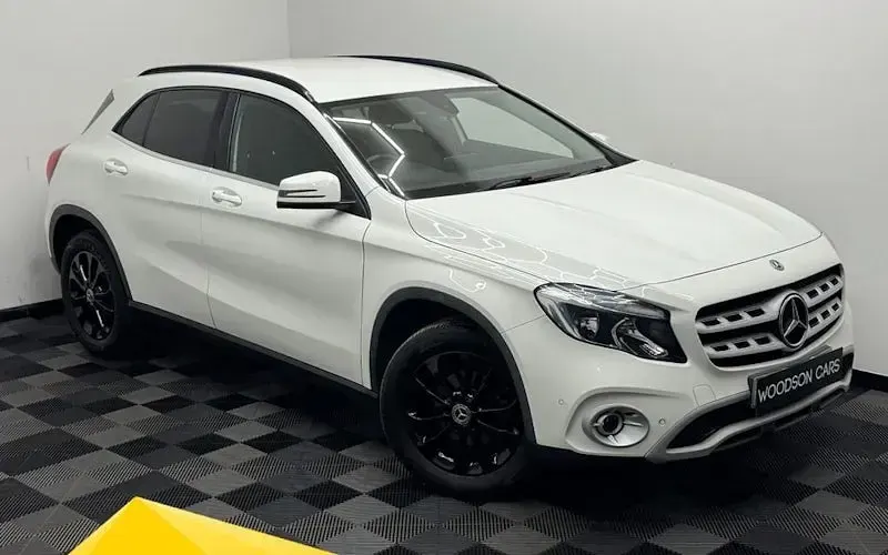 Used Mercedes GLA200 Executive 156 HP (114 kW) 2018 SUV