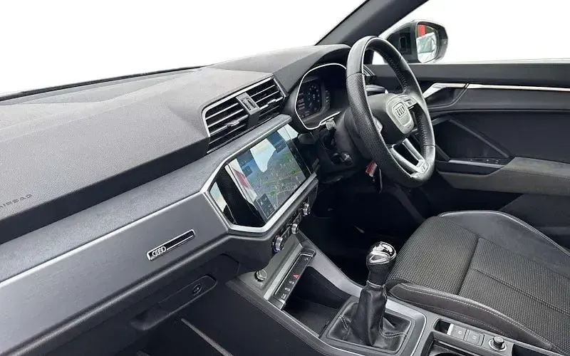 Used Audi Q3 S-Line 150 HP (110 kW) 2023 SUV