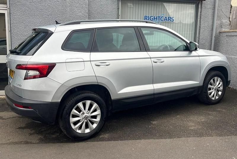 Used Skoda Karoq SE 114 HP (83 kW) 2018 Silver SUV