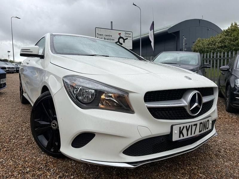 Used Mercedes CLA200 136 HP (100 kW) 2017 White Coupe