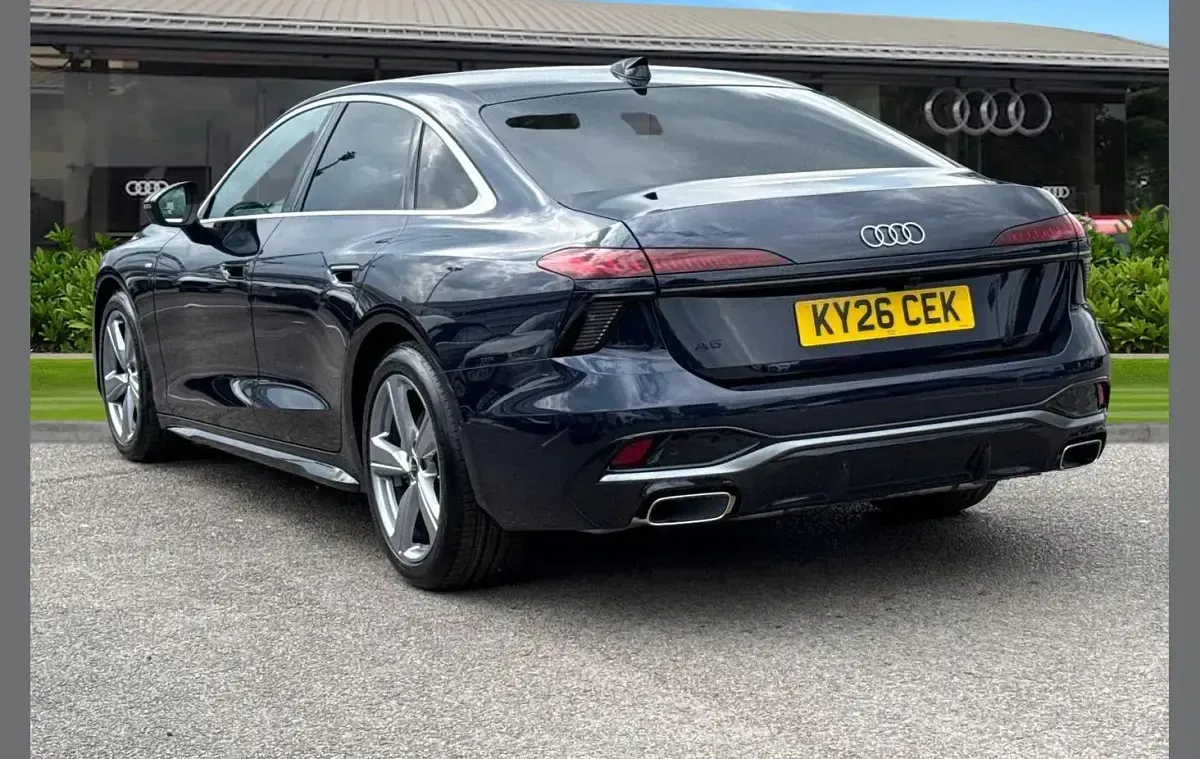 Novo Audi A6 S-Line 204 HP (150 kW) 2026 Azul Sedan