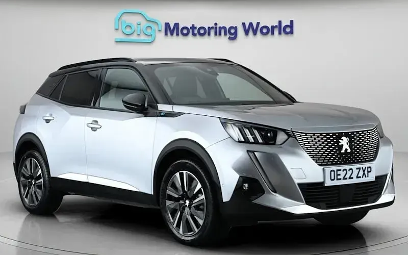 Used Peugeot e-2008 Premium 100 kW (136 HP) 2022 SUV
