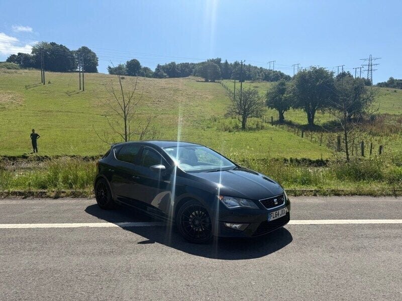 Image 2/4
