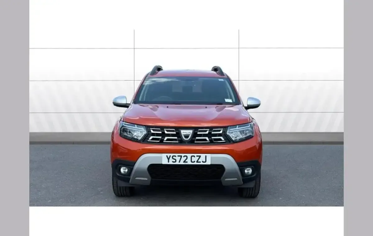 Used Dacia Duster Prestige 113 HP (83 kW) 2022 Orange SUV