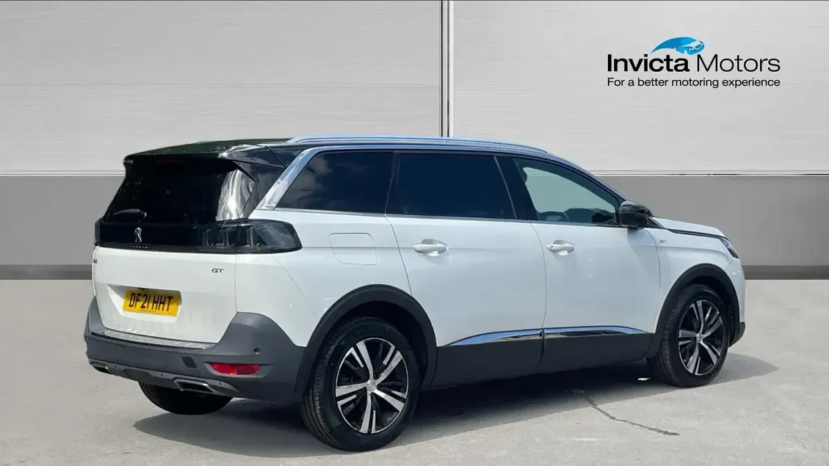 Used Peugeot 5008 GTi 181 HP (133 kW) 2021 White SUV