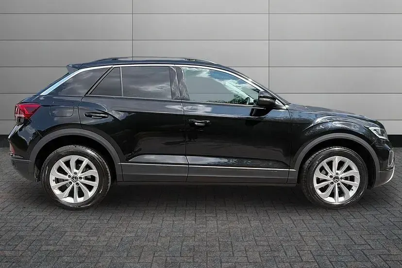 Used VW T-Roc Match 150 HP (110 kW) 2025 Black SUV