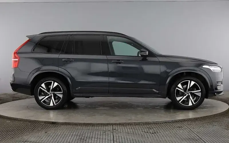 Usado Volvo XC90 R-Design 235 HP (172 kW) 2021 SUV