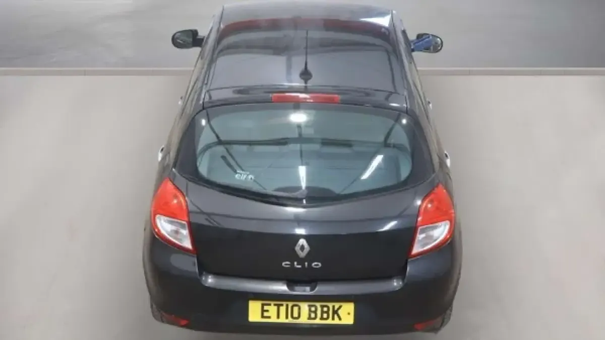 Used Renault Clio Initiale 111 HP (81 kW) 2010 Black Hatchback