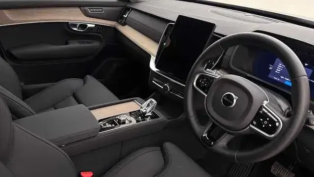 Used Volvo XC90 Plus 455 HP (334 kW) 2025 Denim blue SUV