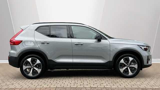 Used Volvo XC40 Plus 194 HP (142 kW) 2026 SUV