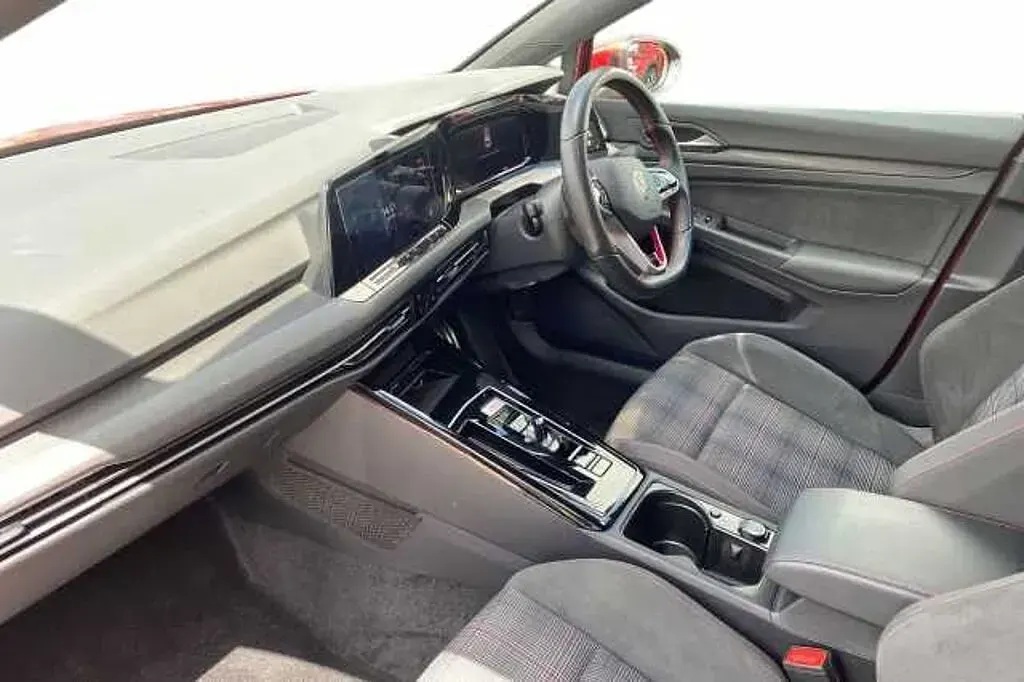 Used VW Golf VIII GTI 245 HP (180 kW) 2024 Red Hatchback