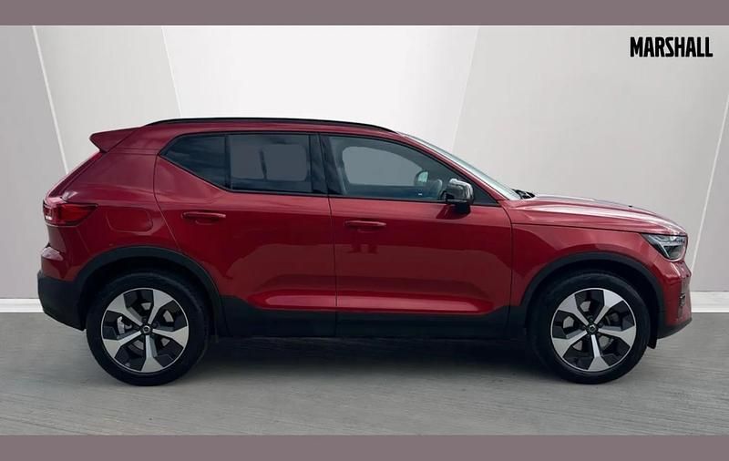 Used Volvo XC40 Ultimate 194 HP (142 kW) 2023 Red SUV