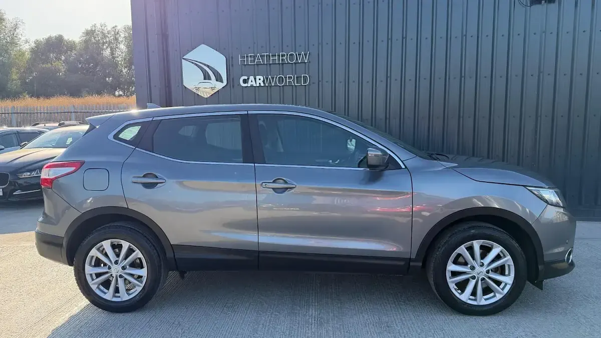 Used Nissan Qashqai Acenta 115 HP (84 kW) 2014 Grey SUV