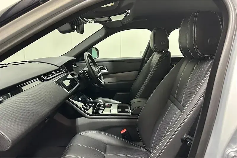 Used Land Rover Range Rover Velar SE Dynamic 201 HP (147 kW) 2022 Silver SUV