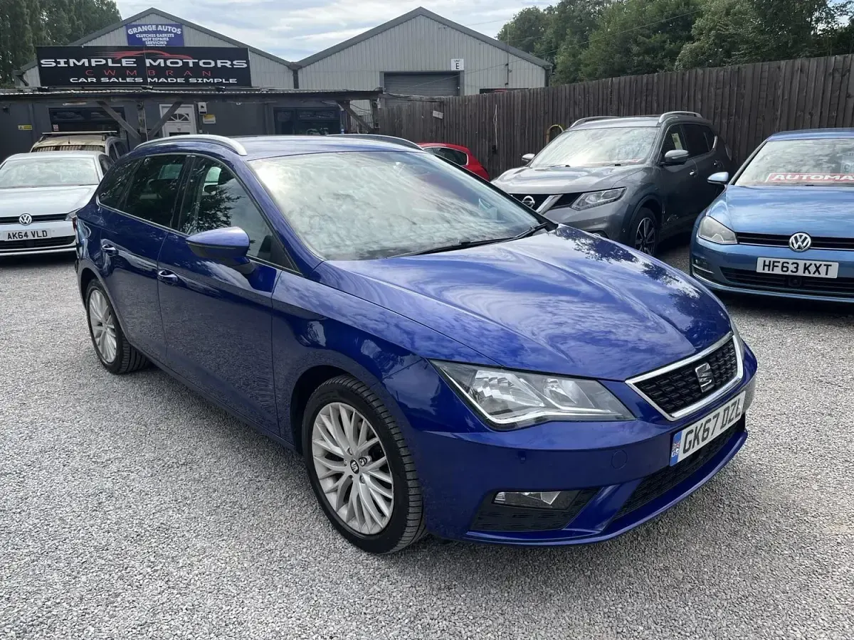 Used Seat Leon ST SE Dynamic 115 HP (84 kW) 2017 Blue Estate