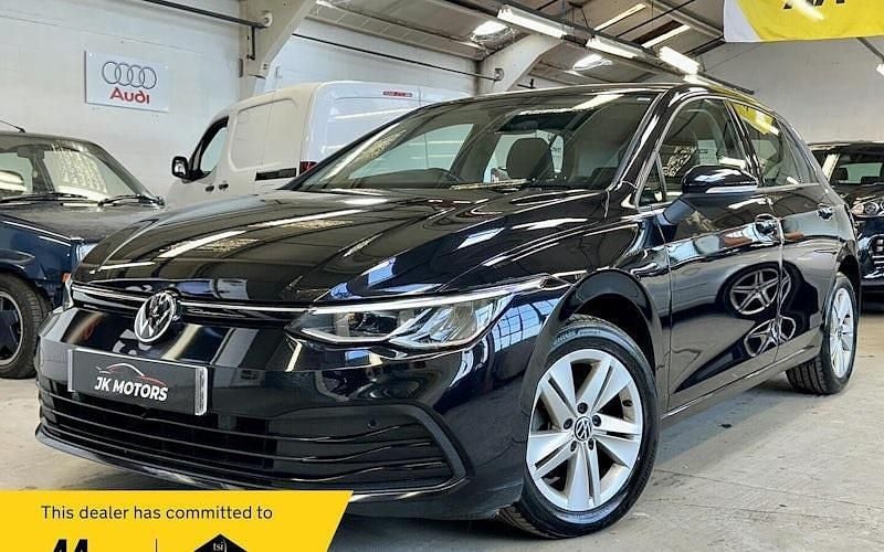 Used VW Golf VIII Life 150 HP (110 kW) 2024 Hatchback