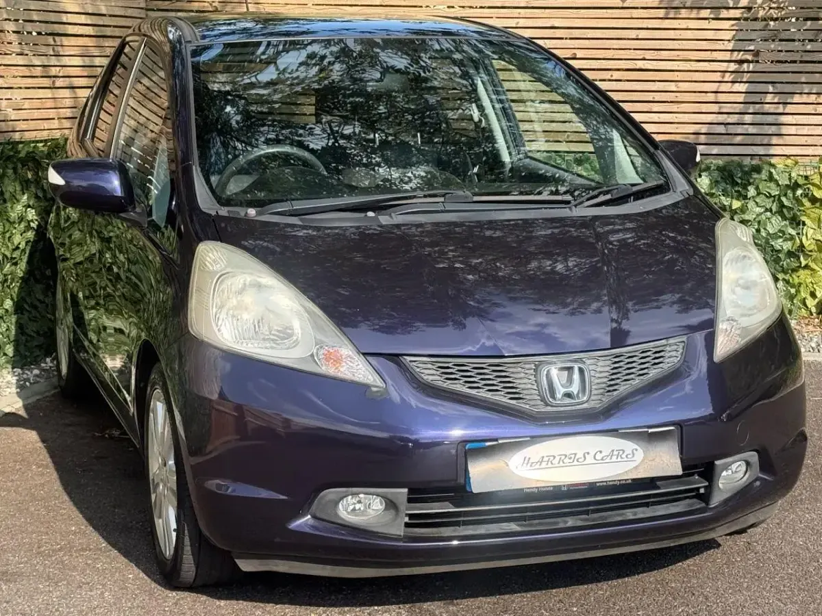 Used Honda Jazz EX 100 HP (73 kW) 2009 Mauve/purple Hatchback